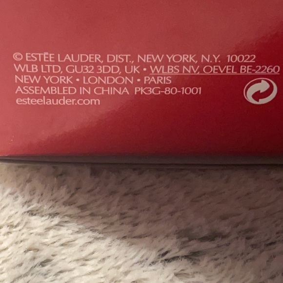 Ester Lauder 12 full-size favorites 😍💖🎁 - Picture 5 of 15